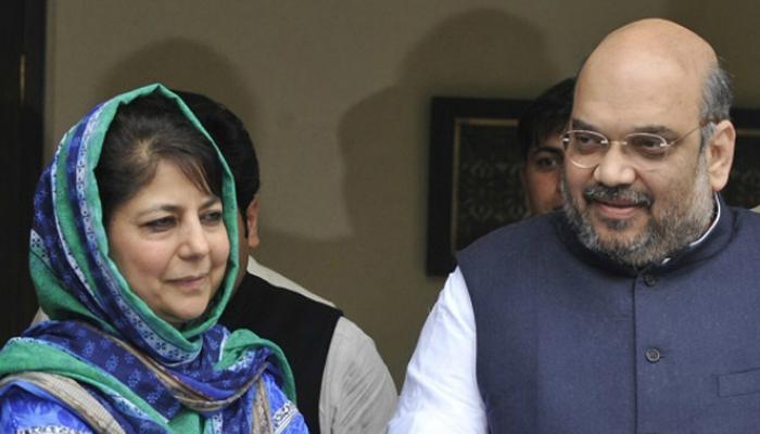 जम्मू-कश्मीर में भाजपा-पीडीपी मिलकर सरकार बनाएगी, महबूबा बनेंगी राज्य की पहली महिला सीएम जम्मू-कश्मीर में भाजपा-पीडीपी मिलकर सरकार बनाएगी, महबूबा बनेंगी राज्य की पहली महिला सीएम
