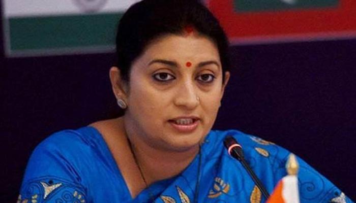 स्मृति बोलीं- कांग्रेस देश को बांटने की रच रही है साजिश स्मृति बोलीं- कांग्रेस देश को बांटने की रच रही है साजिश