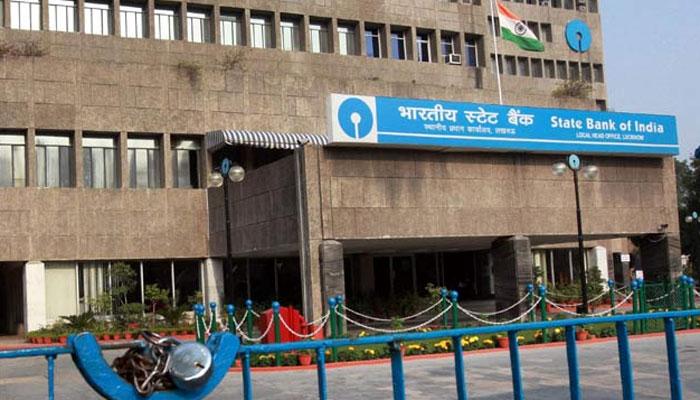 सरकारी और प्राइवेट बैंकों ने अपनाया ब्याज दर का नया फॉर्मूला, उपभोक्ता ऋण हुए सस्ते सरकारी और प्राइवेट बैंकों ने अपनाया ब्याज दर का नया फॉर्मूला, उपभोक्ता ऋण हुए सस्ते