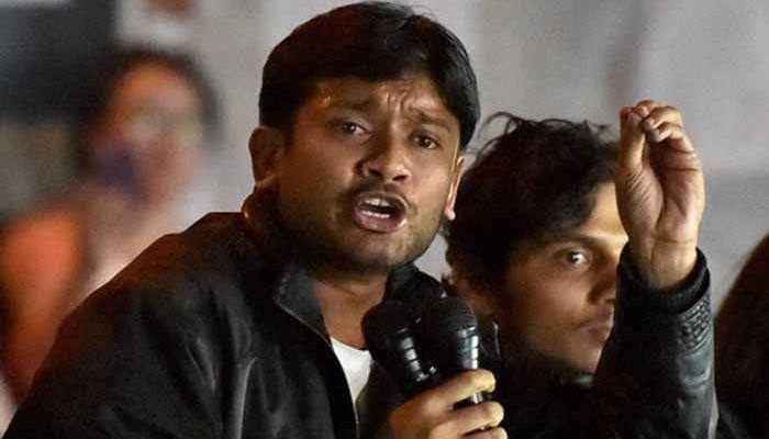 दिल्ली: बस में मिला जेएनयू छात्रसंघ अध्यक्ष कन्हैया के खिलाफ धमकी से भरा पत्र और पिस्तौल दिल्ली: बस में मिला जेएनयू छात्रसंघ अध्यक्ष कन्हैया के खिलाफ धमकी से भरा पत्र और पिस्तौल
