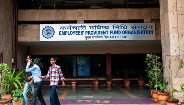 खुशखबरी! 1 जून से 50000 रुपये तक की PF निकासी पर बड़ी राहत, अब नहीं कटेगा TDS खुशखबरी! 1 जून से 50000 रुपये तक की PF निकासी पर बड़ी राहत, अब नहीं कटेगा TDS