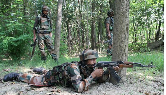 जम्मू-कश्मीर : सुरक्षाबलों ने सोपोर में 2 आतंकियों को मार गिराया जम्मू-कश्मीर : सुरक्षाबलों ने सोपोर में 2 आतंकियों को मार गिराया