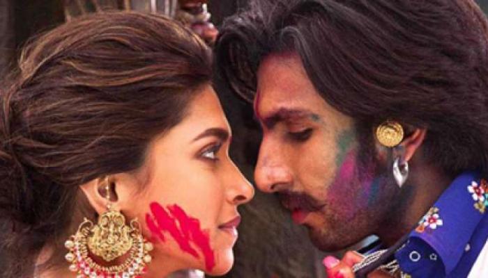 आईफा समारोह में खास अंदाज में सामने आया रणवीर-दीपिका का प्यार आईफा समारोह में खास अंदाज में सामने आया रणवीर-दीपिका का प्यार