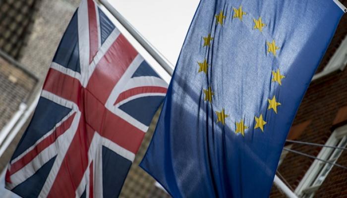 BREXIT से नाखुश ब्रिटेन! फिर से जनमत संग्रह की मांग को 30 लाख लोगों का समर्थन BREXIT से नाखुश ब्रिटेन! फिर से जनमत संग्रह की मांग को 30 लाख लोगों का समर्थन