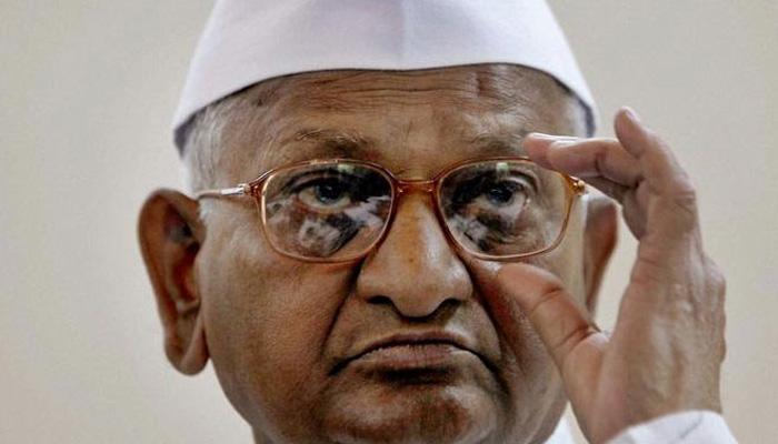 स्मार्ट सिटी मिशन को लेकर अन्ना ने मोदी पर निशाना साधा स्मार्ट सिटी मिशन को लेकर अन्ना ने मोदी पर निशाना साधा