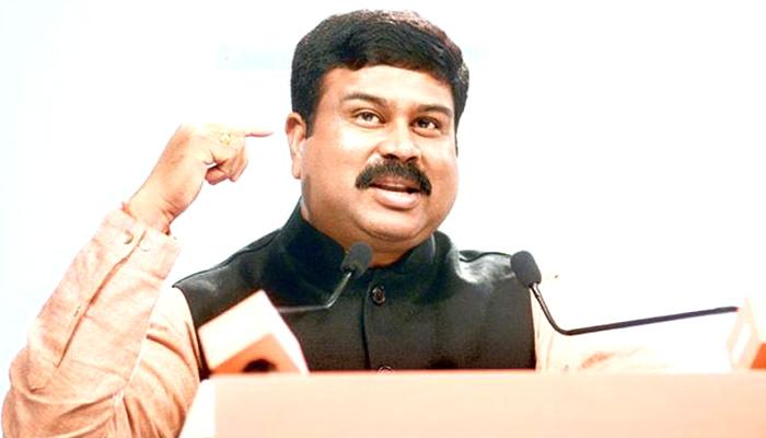 पेट्रोल में एथनॉल की मात्रा बढ़ाना चाहती है सरकार: प्रधान पेट्रोल में एथनॉल की मात्रा बढ़ाना चाहती है सरकार: प्रधान