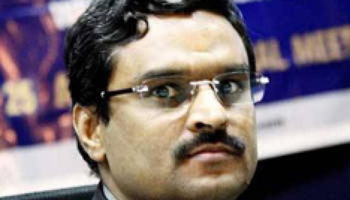 NSEL घोटाला: मनी लांड्रिंग मामले में ED ने जिग्नेश शाह को गिरफ्तार किया NSEL घोटाला: मनी लांड्रिंग मामले में ED ने जिग्नेश शाह को गिरफ्तार किया