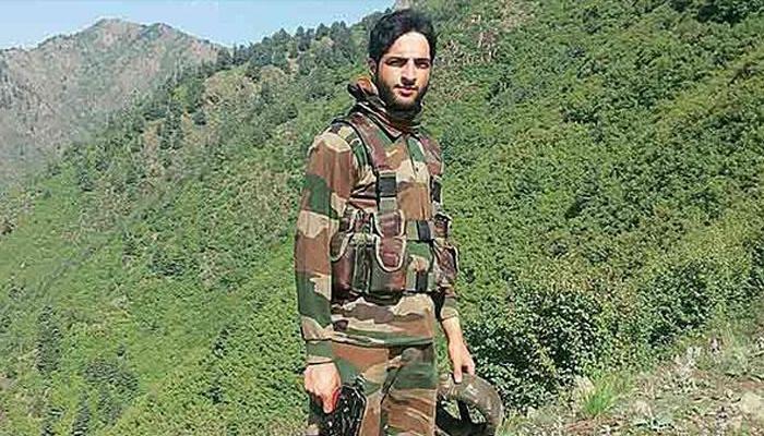 'अपना अंत करीब देख भारतीय सेना के सामने रोने लगा था बुरहान वानी' 'अपना अंत करीब देख भारतीय सेना के सामने रोने लगा था बुरहान वानी'