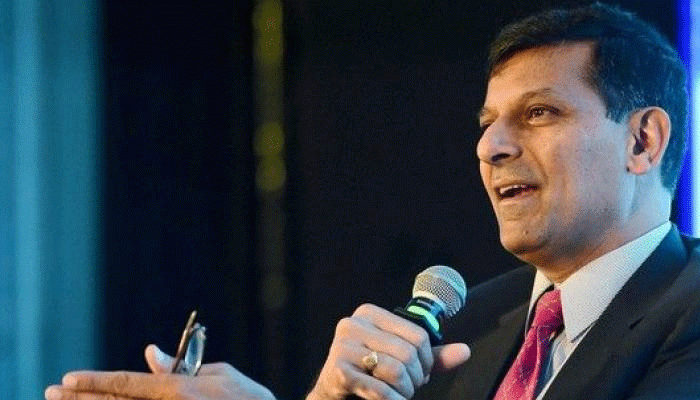 रुपये की मौजूदा स्थिति काफी ठीकठाक: RBI गवर्नर रघुराम राजन रुपये की मौजूदा स्थिति काफी ठीकठाक: RBI गवर्नर रघुराम राजन