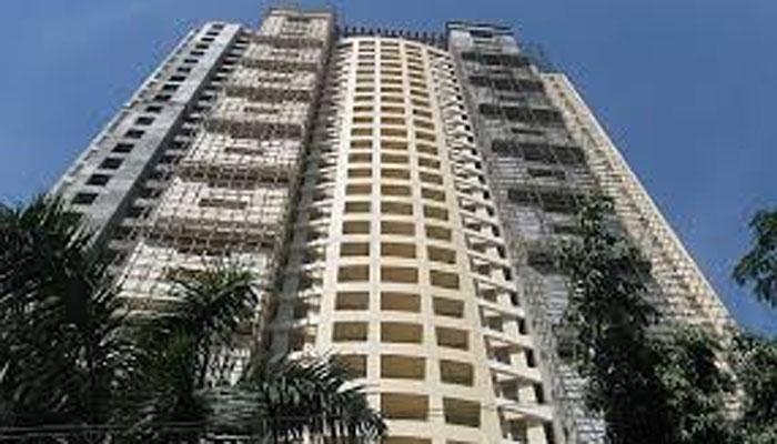 आदर्श सोसायटी पर SC का केंद्र को नोटिस- 'आखिरी फैसले तक सोसायटी को अपने कब्जे में ले सरकार' आदर्श सोसायटी पर SC का केंद्र को नोटिस- 'आखिरी फैसले तक सोसायटी को अपने कब्जे में ले सरकार'