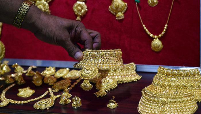 सोना 540 रुपये उछलकर 29 माह में पहली बार 31000 रुपये के पार सोना 540 रुपये उछलकर 29 माह में पहली बार 31000 रुपये के पार