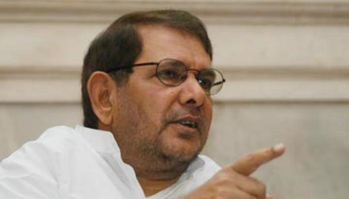 कांवड़ियों पर शरद यादव ने दिया विवादित बयान, भाजपा ने निशाना साधा कांवड़ियों पर शरद यादव ने दिया विवादित बयान, भाजपा ने निशाना साधा