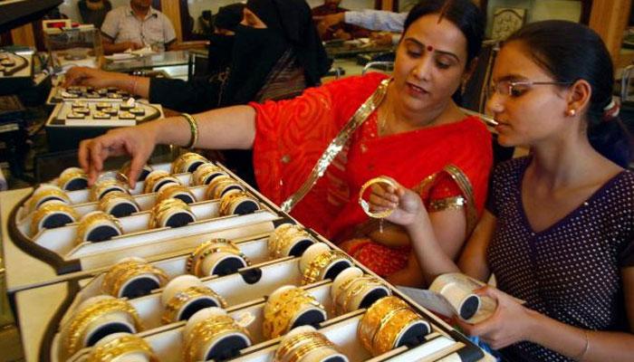 सोना-चांदी में भारी उछाल, सोना अब 31280 रुपये/10 ग्राम सोना-चांदी में भारी उछाल, सोना अब 31280 रुपये/10 ग्राम