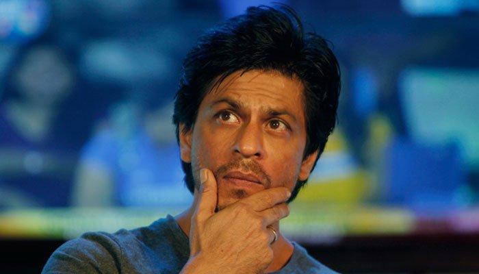 अमेरिका में अपमानित होने के बाद शाहरुख खान को लौट आना चाहिए था: शिवसेना अमेरिका में अपमानित होने के बाद शाहरुख खान को लौट आना चाहिए था: शिवसेना