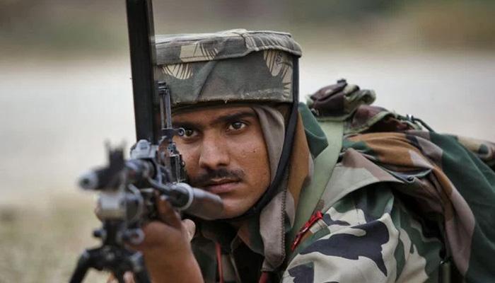 कश्मीर में घुसपैठ की कोशिश नाकाम, CRPF के कमांडर ऑफिसर शहीद, 5 आतंकवादी ढेर कश्मीर में घुसपैठ की कोशिश नाकाम, CRPF के कमांडर ऑफिसर शहीद, 5 आतंकवादी ढेर