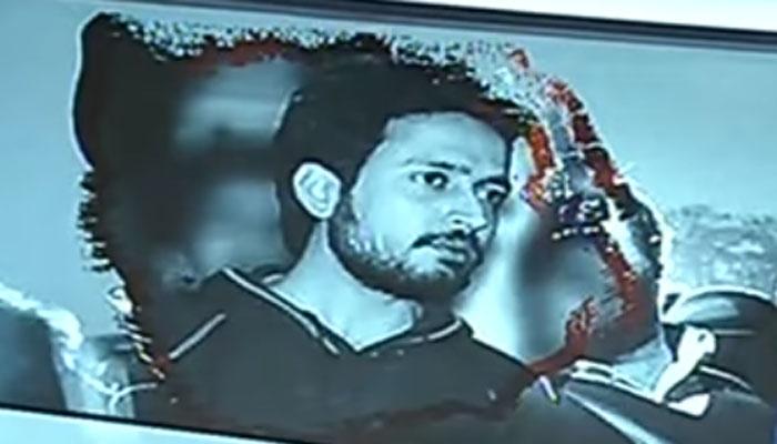 जेएनयू रेप मामला: आरोपी छात्र अनमोल रतन ने किया सरेंडर, 14 दिन की न्यायिक हिरासत में भेजा गया जेल जेएनयू रेप मामला: आरोपी छात्र अनमोल रतन ने किया सरेंडर, 14 दिन की न्यायिक हिरासत में भेजा गया जेल