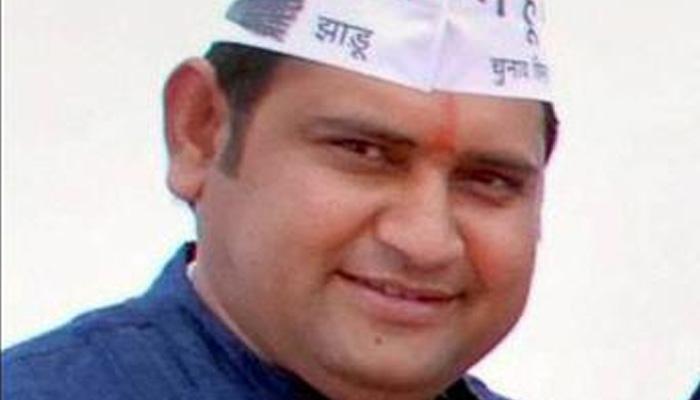 गोवा में लगे संदीप कुमार के आपत्तिजनक पोस्टर, आम आदमी पार्टी नाराज गोवा में लगे संदीप कुमार के आपत्तिजनक पोस्टर, आम आदमी पार्टी नाराज