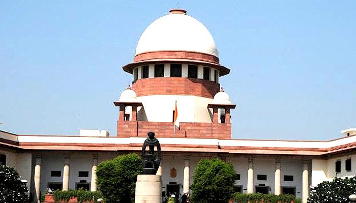 सुप्रीम कोर्ट ने कर्नाटक से तमिलनाडु के लिए 15,000 क्यूसेक कावेरी जल छोड़ने को कहा सुप्रीम कोर्ट ने कर्नाटक से तमिलनाडु के लिए 15,000 क्यूसेक कावेरी जल छोड़ने को कहा