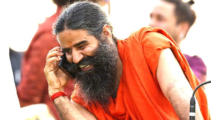 अब डेयरी क्षेत्र में हाथ आजमायेंगे योग गुरु रामदेव अब डेयरी क्षेत्र में हाथ आजमायेंगे योग गुरु रामदेव