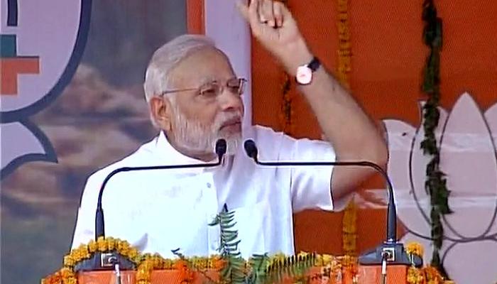 ट्रिपल तलाक पर बोले पीएम मोदी- इसे हिंदू-मुस्लिम मुद्दा न बनाएं, धर्म के आधार पर किसी महिला के साथ भेदभाव नहीं होने देंगे ट्रिपल तलाक पर बोले पीएम मोदी- इसे हिंदू-मुस्लिम मुद्दा न बनाएं, धर्म के आधार पर किसी महिला के साथ भेदभाव नहीं होने देंगे