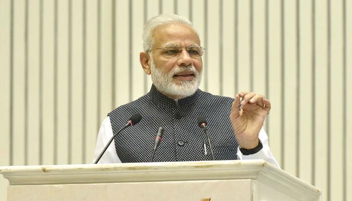 मीडिया के कामकाज में सरकार का नहीं होना चाहिए दखल, स्व-नियमन जरूरी : PM मोदी मीडिया के कामकाज में सरकार का नहीं होना चाहिए दखल, स्व-नियमन जरूरी : PM मोदी