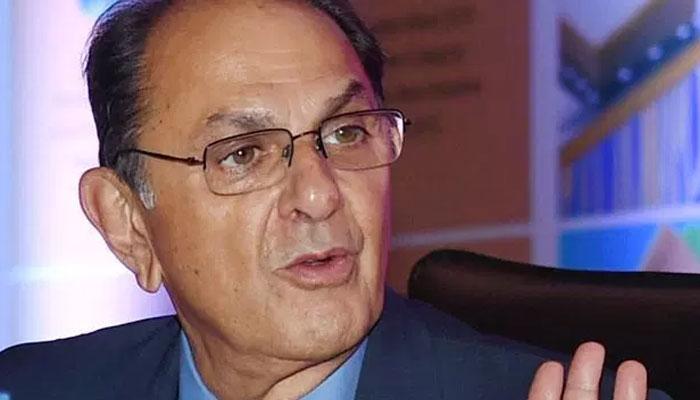 नुस्ली वाडिया ने टाटा संस को मानहानि का नोटिस भेजा नुस्ली वाडिया ने टाटा संस को मानहानि का नोटिस भेजा