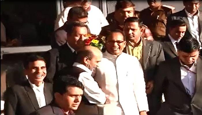 मानहानि मामला, 5 घंटे तक कोर्ट में रहे शिवराज मानहानि मामला, 5 घंटे तक कोर्ट में रहे शिवराज