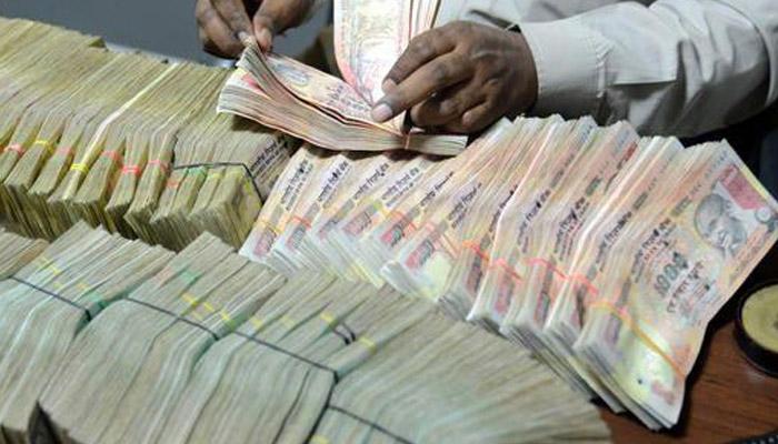 नोटबंदी के बाद बैंकों में जमा हुए 8.45 लाख करोड़ रुपये के पुराने नोट नोटबंदी के बाद बैंकों में जमा हुए 8.45 लाख करोड़ रुपये के पुराने नोट