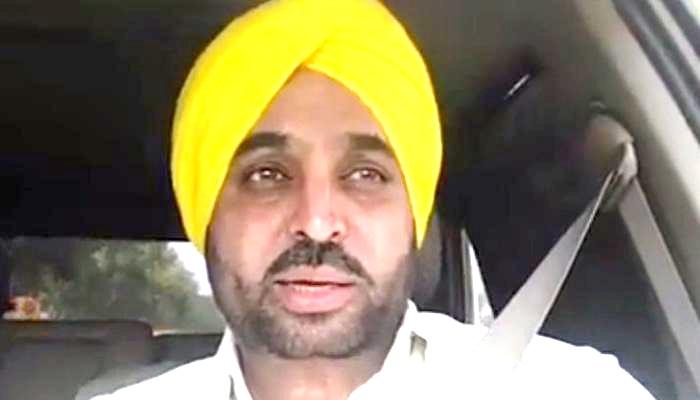 संसद भवन वीडियोग्राफी मामला: AAP सांसद भगवंत मान मौजूदा सत्र की शेष अवधि के लिए निलंबित संसद भवन वीडियोग्राफी मामला: AAP सांसद भगवंत मान मौजूदा सत्र की शेष अवधि के लिए निलंबित