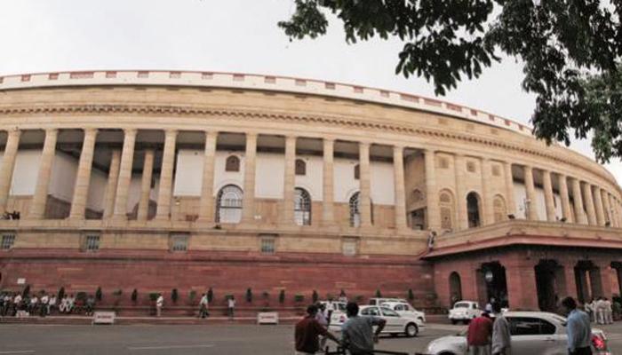 नोटबंदी के मुद्दे पर हंगामे की भेंट चढ़ा संसद का शीत सत्र नोटबंदी के मुद्दे पर हंगामे की भेंट चढ़ा संसद का शीत सत्र