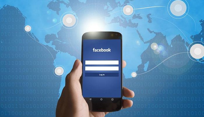Facebook का यूजर्स को तोहफा, एक साथ 50 लोग कर पाएंगे VIDEO चैट, जानिए कैसे? Facebook का यूजर्स को तोहफा, एक साथ 50 लोग कर पाएंगे VIDEO चैट, जानिए कैसे?