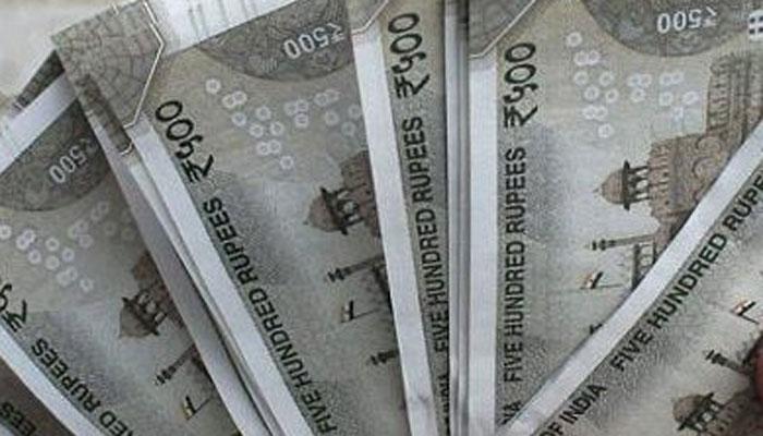 नोटबंदी के बाद जमा 3-4 लाख करोड़ की रकम में टैक्स चोरी का संदेह, IT कर रहा जांच नोटबंदी के बाद जमा 3-4 लाख करोड़ की रकम में टैक्स चोरी का संदेह, IT कर रहा जांच