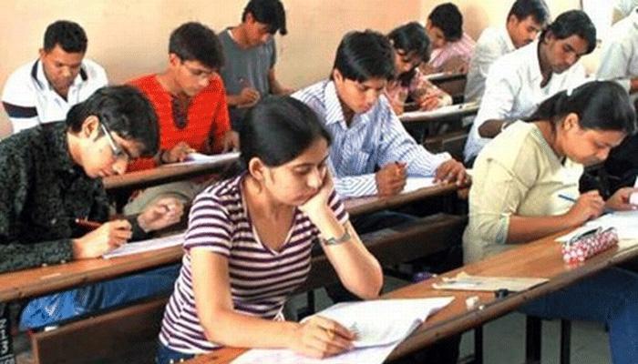 सीबीएसई ने 10वीं, 12वीं बोर्ड परीक्षा की तिथियों में कुछ बदलाव किये सीबीएसई ने 10वीं, 12वीं बोर्ड परीक्षा की तिथियों में कुछ बदलाव किये
