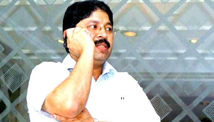 एयरसेल-मैक्सिस डील : कोर्ट ने पूर्व दूरसंचार मंत्री दयानिधि मारन, कलानिधि मारन को आरोपमुक्त किया एयरसेल-मैक्सिस डील : कोर्ट ने पूर्व दूरसंचार मंत्री दयानिधि मारन, कलानिधि मारन को आरोपमुक्त किया