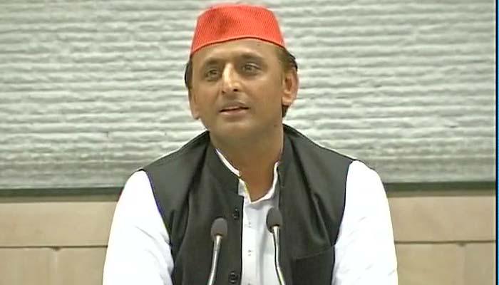 अब कह सकता हूं कि लोकतंत्र में समझाने से नहीं, बहकाने से मिलता है वोट : अखिलेश अब कह सकता हूं कि लोकतंत्र में समझाने से नहीं, बहकाने से मिलता है वोट : अखिलेश