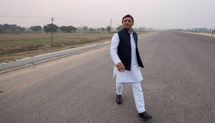 अखिलेश की हार के बाद टूटेगा अंधविश्वास! क्या यूपी के नए सीएम आएंगे नोएडा अखिलेश की हार के बाद टूटेगा अंधविश्वास! क्या यूपी के नए सीएम आएंगे नोएडा