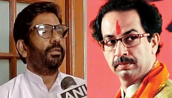 सांसद रवींद्र गायकवाड़ के बचाव में उतरी शिवसेना, संसद के दोनों सदनों में विशेषाधिकार हनन का प्रस्ताव लाएगी सांसद रवींद्र गायकवाड़ के बचाव में उतरी शिवसेना, संसद के दोनों सदनों में विशेषाधिकार हनन का प्रस्ताव लाएगी