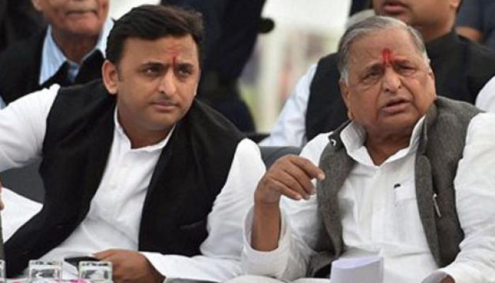 यूपी चुनाव में करारी हार के बाद समाजवादी पार्टी ने गढ़ा नया नारा यूपी चुनाव में करारी हार के बाद समाजवादी पार्टी ने गढ़ा नया नारा