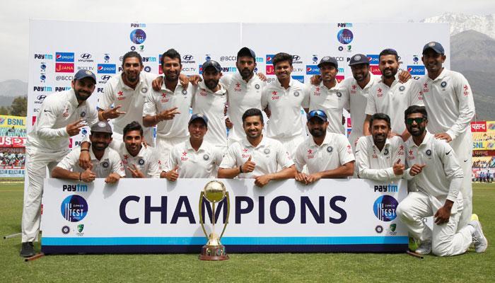 टीम इंडिया ने 8 विकेट से जीता धर्मशाला टेस्ट, ऑस्ट्रेलिया से 2-1 से जीती सीरीज टीम इंडिया ने 8 विकेट से जीता धर्मशाला टेस्ट, ऑस्ट्रेलिया से 2-1 से जीती सीरीज