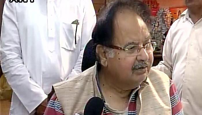 MCD चुनाव से पहले कांग्रेस को झटका, टिकट बंटवारे से नाराज कांग्रेस नेता वालिया ने कांग्रेस छोड़ने की धमकी दी MCD चुनाव से पहले कांग्रेस को झटका, टिकट बंटवारे से नाराज कांग्रेस नेता वालिया ने कांग्रेस छोड़ने की धमकी दी