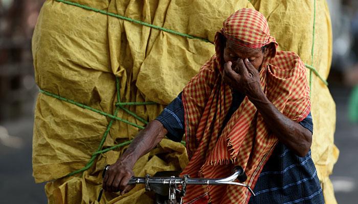 इस बार झुलसाएगी गर्मी, अप्रैल में ही 44 डिग्री पर पहुंचा पारा इस बार झुलसाएगी गर्मी, अप्रैल में ही 44 डिग्री पर पहुंचा पारा