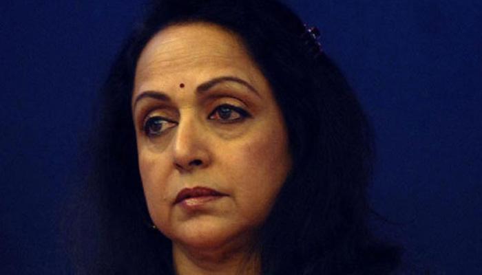 महाराष्ट्र के निर्दलीय MLA बोले-हेमा मालिनी तो रोज शराब पीती हैं, क्या उन्होंने आत्महत्या की ? महाराष्ट्र के निर्दलीय MLA बोले-हेमा मालिनी तो रोज शराब पीती हैं, क्या उन्होंने आत्महत्या की ?