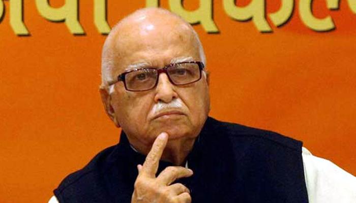 'आडवाणी ने कार सेवकों से बाबरी विध्वंस रोकने की अपील की थी, बताया था जीवन का सबसे दुखद दिन' 'आडवाणी ने कार सेवकों से बाबरी विध्वंस रोकने की अपील की थी, बताया था जीवन का सबसे दुखद दिन'
