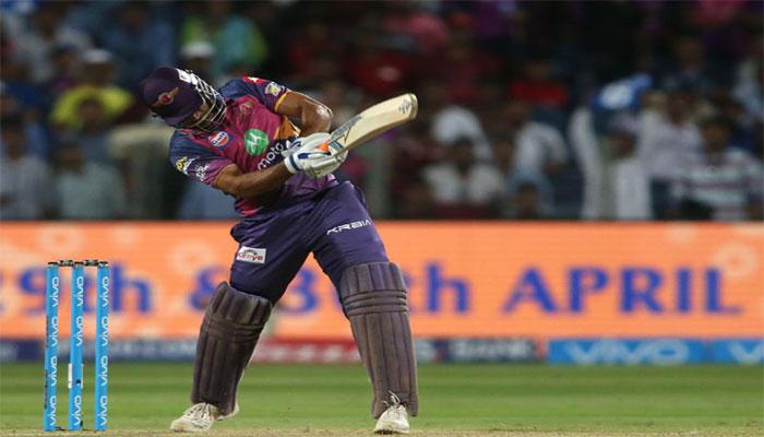 IPL 10 : बस ये छोटा सा काम कर के धोनी खेलते हैं आतिशी पारी IPL 10 : बस ये छोटा सा काम कर के धोनी खेलते हैं आतिशी पारी
