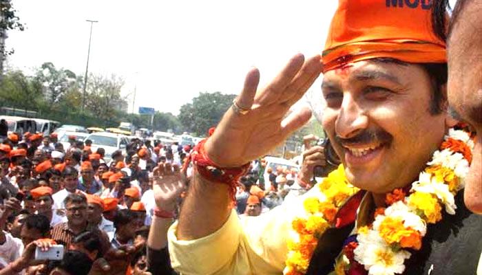 अब झुग्गीवासियों के लिए काम करने का वक्त: मनोज तिवारी अब झुग्गीवासियों के लिए काम करने का वक्त: मनोज तिवारी