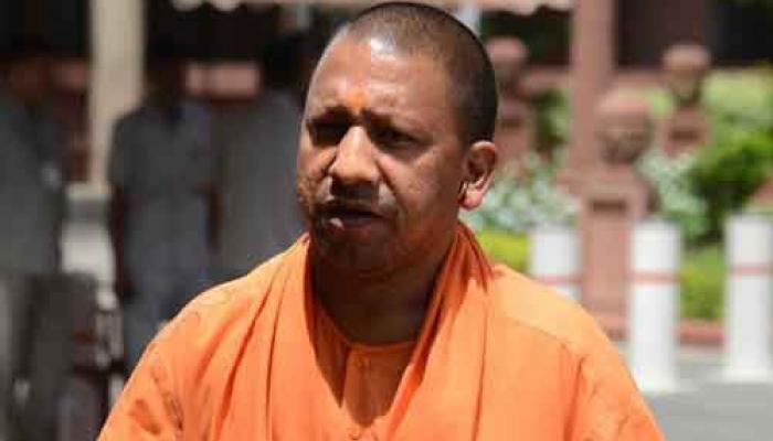 योगी आदित्यनाथ सरकार बांटेगी अखिलेश यादव की तस्वीर लगे स्कूल बैग, जानें क्यों योगी आदित्यनाथ सरकार बांटेगी अखिलेश यादव की तस्वीर लगे स्कूल बैग, जानें क्यों