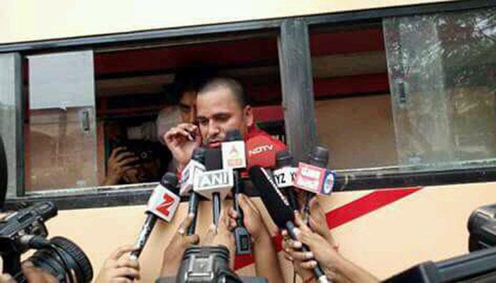 दिल्ली पुलिस की हिरासत में 'आप' विधायक संजीव झा, 'शांति भंग' करने का आरोप दिल्ली पुलिस की हिरासत में 'आप' विधायक संजीव झा, 'शांति भंग' करने का आरोप