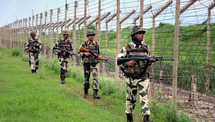 पंजाब के गुरदासपुर में BSF ने मार गिराया पाकिस्तानी घुसपैठिया पंजाब के गुरदासपुर में BSF ने मार गिराया पाकिस्तानी घुसपैठिया