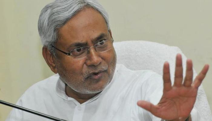 लालू और उनके परिवार की 'बेनामी संपत्ति' पर नीतीश ने तोड़ चुप्पी, सुशील मोदी बोले- कार्रवाई के बजाय बचाव में दिख रहे हैं सीएम लालू और उनके परिवार की 'बेनामी संपत्ति' पर नीतीश ने तोड़ चुप्पी, सुशील मोदी बोले- कार्रवाई के बजाय बचाव में दिख रहे हैं सीएम