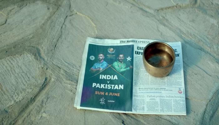 कुछ ऐसा है भारत-पाकिस्तान मैच का जुनून, मोह-माया त्याग चुका ये शख्स लौट आया वापस Watch VIDEO कुछ ऐसा है भारत-पाकिस्तान मैच का जुनून, मोह-माया त्याग चुका ये शख्स लौट आया वापस Watch VIDEO